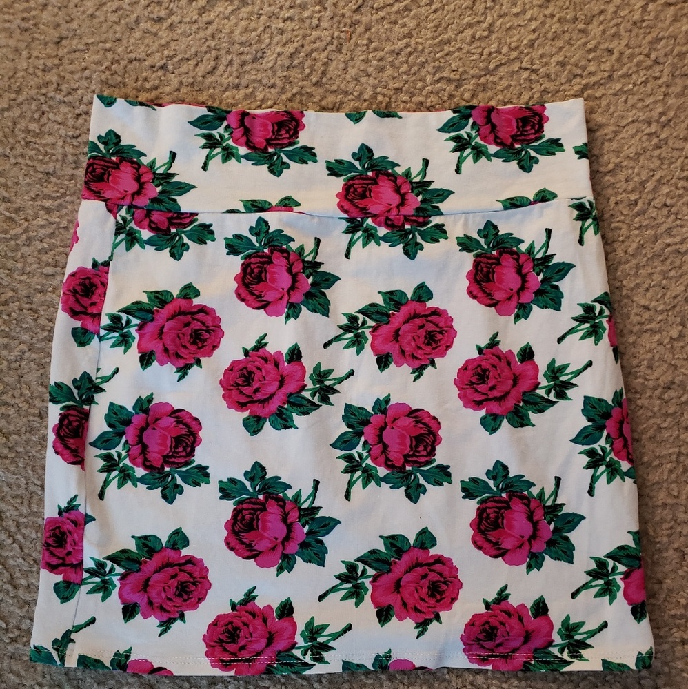 Charlotte russe xl womans skirt